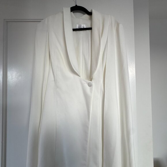 Katie May Boss Lady Cape Sleeves Mini Dress Ivory Padded Shoulders Sz Medium - Picture 5 of 12